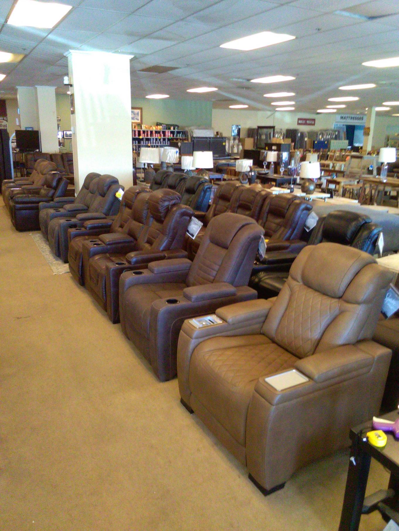 Nelson's Furniture-Centralia WA - Image 1