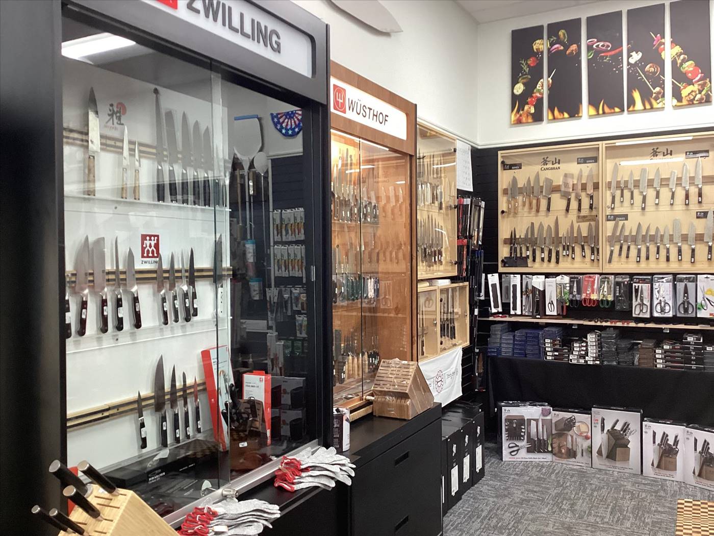 New Kitchen Store-Walkerton IN - Image 1